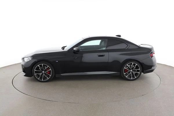 BMW 2-serie (2023) — foto 9 van 16