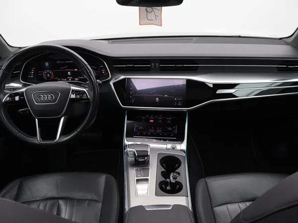 Audi A6 (2019) — foto 4 van 29