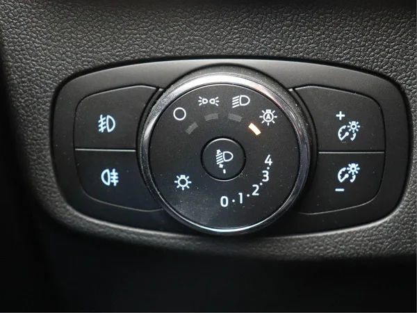 FORD Focus SW (2023) — foto 2 van 16