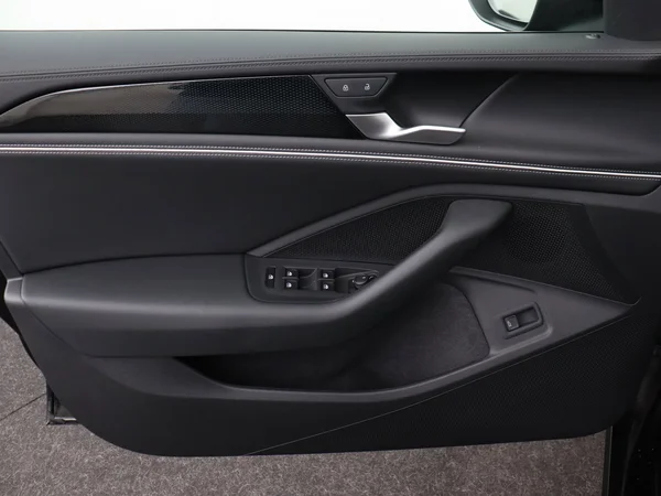 VOLKSWAGEN Passat SW (2025) — foto 10 van 19