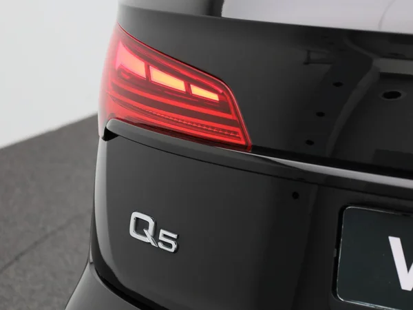Audi Q5 (2023) — foto 36 van 44