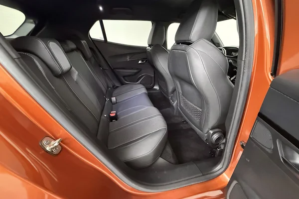 Peugeot 2008 (2020) — foto 3 van 40