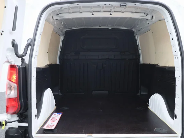 Peugeot Partner (2021) — foto 4 van 32