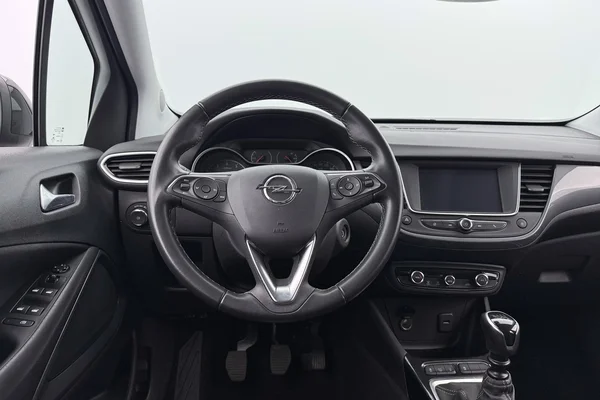 Opel Crossland (2023) — foto 3 van 28