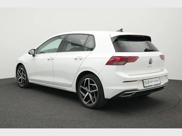 VOLKSWAGEN Golf VIII eHybrid (PHEV) (2020) — foto 7 van 31