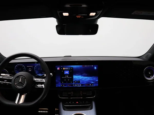 Mercedes-Benz CLA (2026) — foto 18 van 33