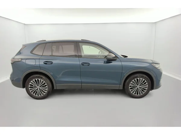VOLKSWAGEN Tiguan (2025) — foto 31 van 36