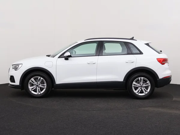 AUDI Q3 (2022) — foto 12 van 29