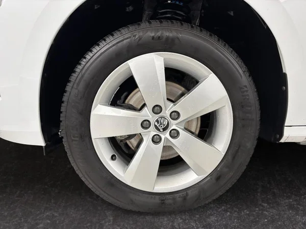 SKODA Kamiq (2024) — foto 29 van 29