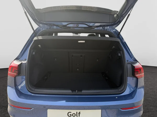 VOLKSWAGEN Golf VIII (2026) — foto 7 van 16