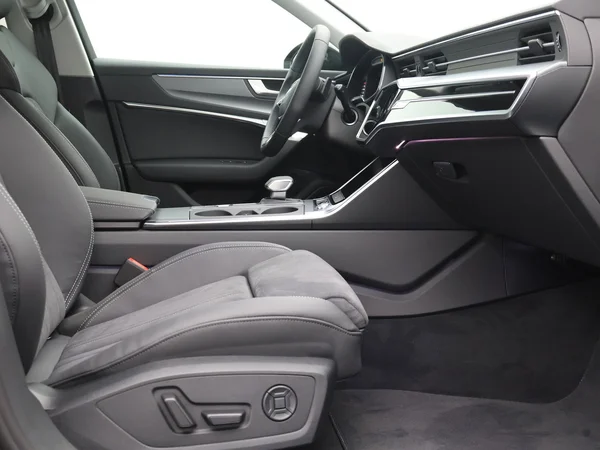 AUDI A6 Avant (2025) — foto 24 van 24