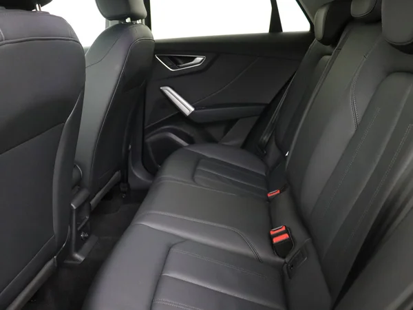 AUDI Q2 (2025) — foto 4 van 19