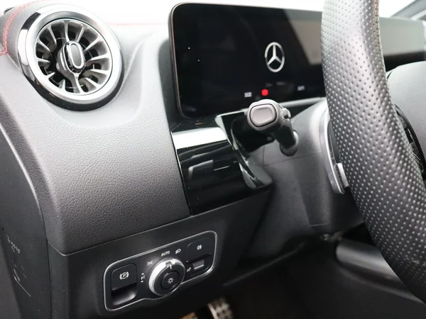 Mercedes-Benz EQA (2025) — foto 27 van 27