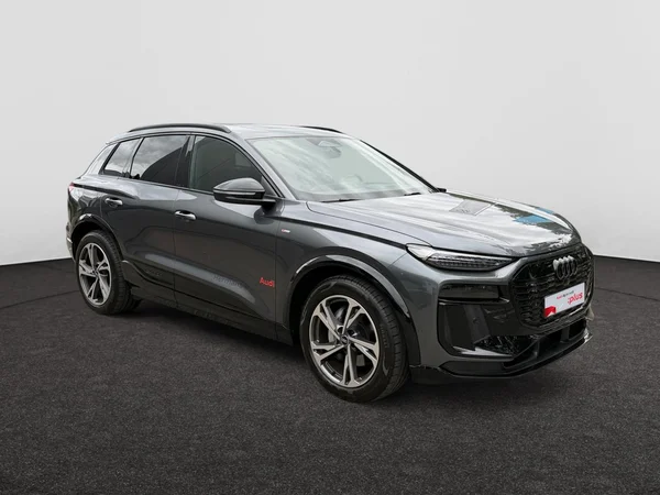 AUDI Q6 e-tron (2026) — foto 22 van 24
