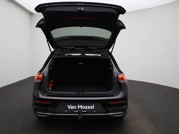 Volkswagen Golf (2022) — foto 3 van 45