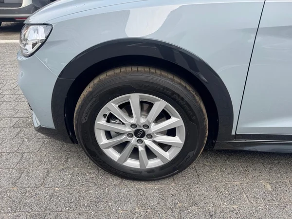 AUDI A1 Allstreet (2025) — foto 16 van 24