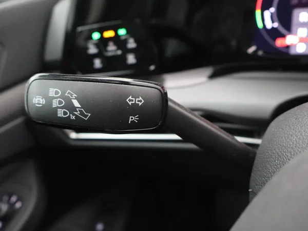 Volkswagen Golf (2024) — foto 7 van 27