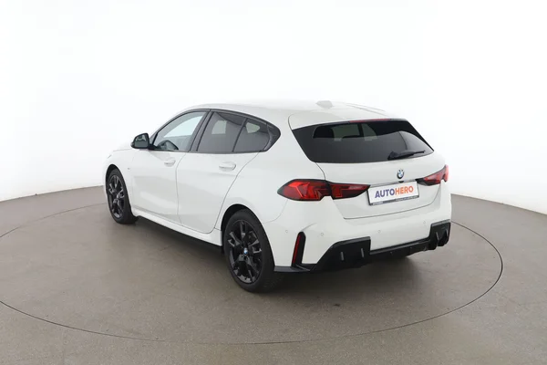 BMW 1-serie (2024) — foto 10 van 16