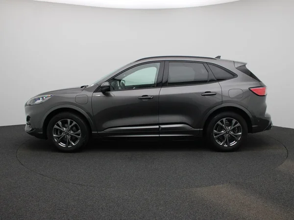 Ford Kuga (2023) — foto 34 van 45