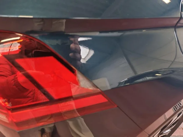 VOLKSWAGEN Tiguan (2021) — foto 13 van 23