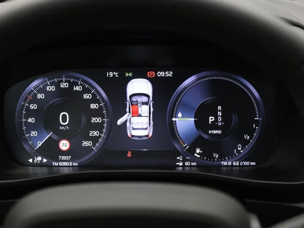 Volvo XC40 (2022) — foto 43 van 44