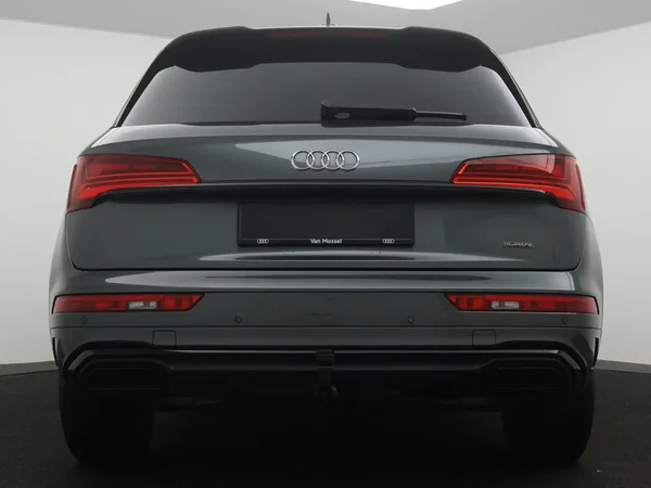 Audi Q5 (2022) — foto 22 van 27