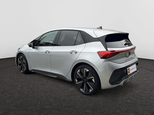 CUPRA Born (2025) — foto 23 van 25