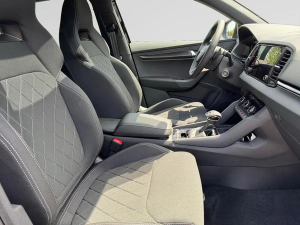 SKODA Karoq (2026) — foto 15 van 21