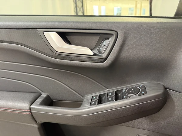 Ford Kuga (2022) — foto 10 van 29