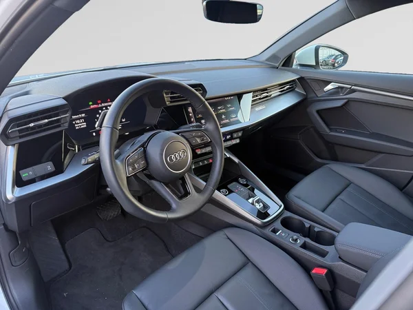 AUDI A3 Sportback (2024) — foto 28 van 28