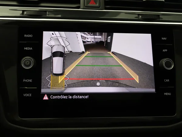 VOLKSWAGEN Tiguan Dsl (2022) — foto 15 van 22