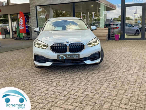 BMW 116 (2023) — foto 30 van 44