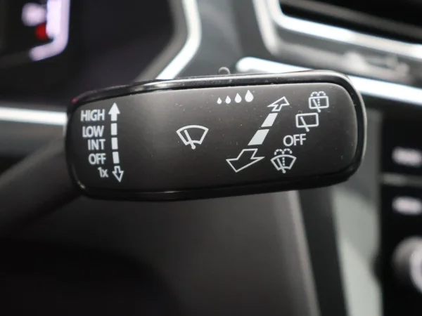 Volkswagen Tiguan (2022) — foto 17 van 29