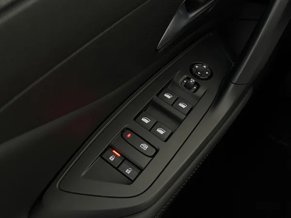 PEUGEOT 308 (2024) — foto 19 van 28