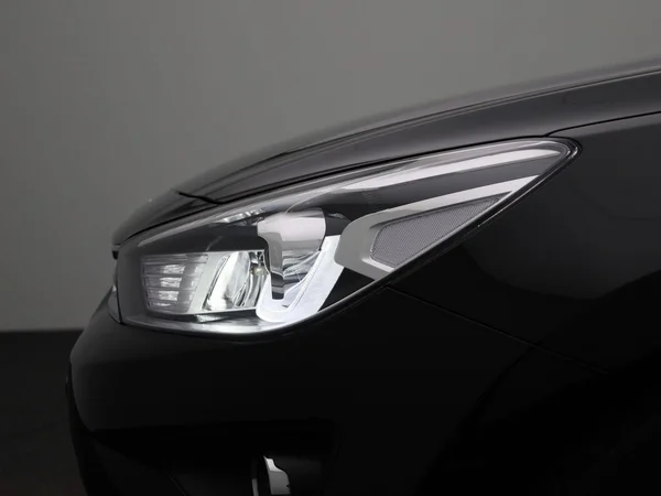 Kia Rio (2023) — foto 9 van 35