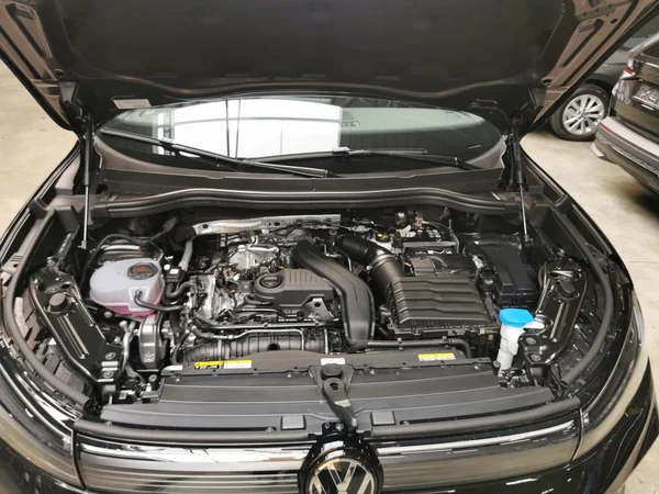 VOLKSWAGEN Tiguan (2026) — foto 15 van 23