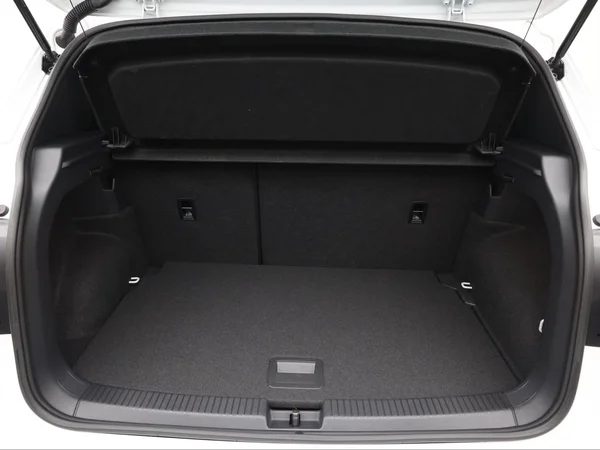 VOLKSWAGEN T-Cross (2024) — foto 2 van 19