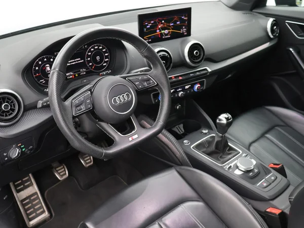 AUDI Q2 (2022) — foto 3 van 29