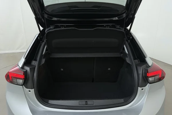 Opel Corsa (2022) — foto 17 van 21