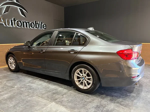 Bmw 316 (2017) — foto 16 van 24