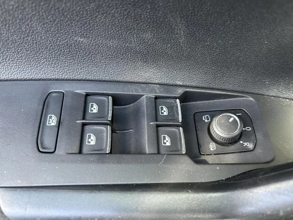 VOLKSWAGEN Taigo (2023) — foto 22 van 30