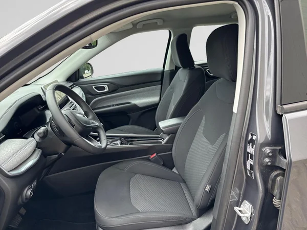 JEEP Compass (2023) — foto 24 van 24