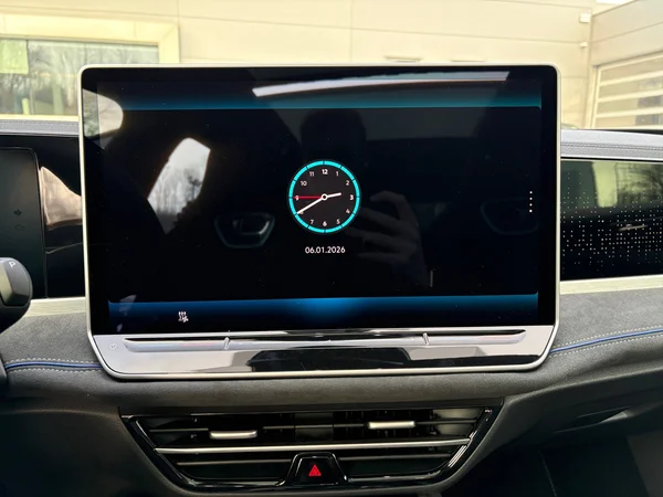 VOLKSWAGEN Passat Variant eHybrid (PHEV) (2026) — foto 21 van 24