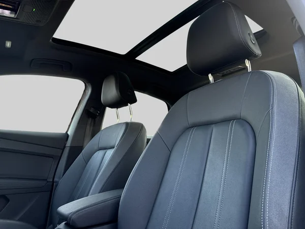 Audi Q4 Sportback e-tron (2025) — foto 7 van 18