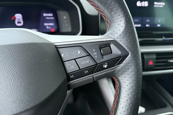 Seat Leon (2021) — foto 7 van 20