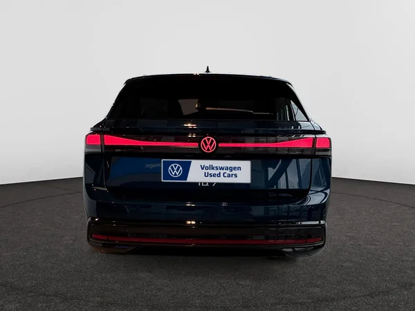 VOLKSWAGEN ID.7 Tourer (2025) — foto 17 van 23
