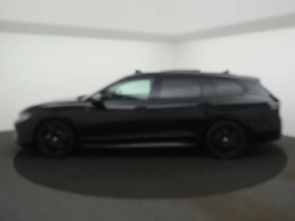 VOLKSWAGEN Passat SW (2024) — foto 21 van 32
