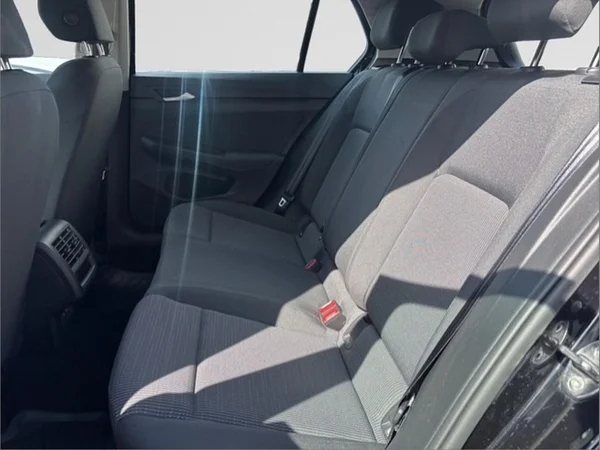 VOLKSWAGEN Golf VIII (2022) — foto 15 van 17