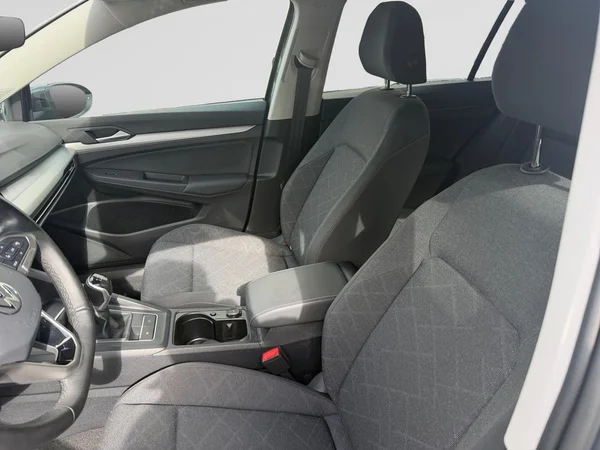 VOLKSWAGEN Golf VIII (2024) — foto 6 van 21