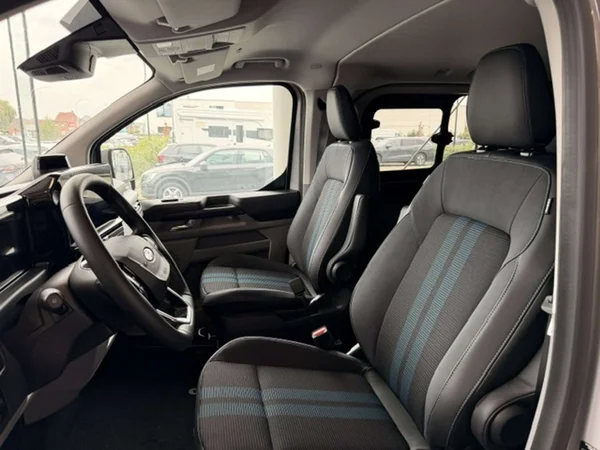 Ford Transit Custom — foto 3 van 23